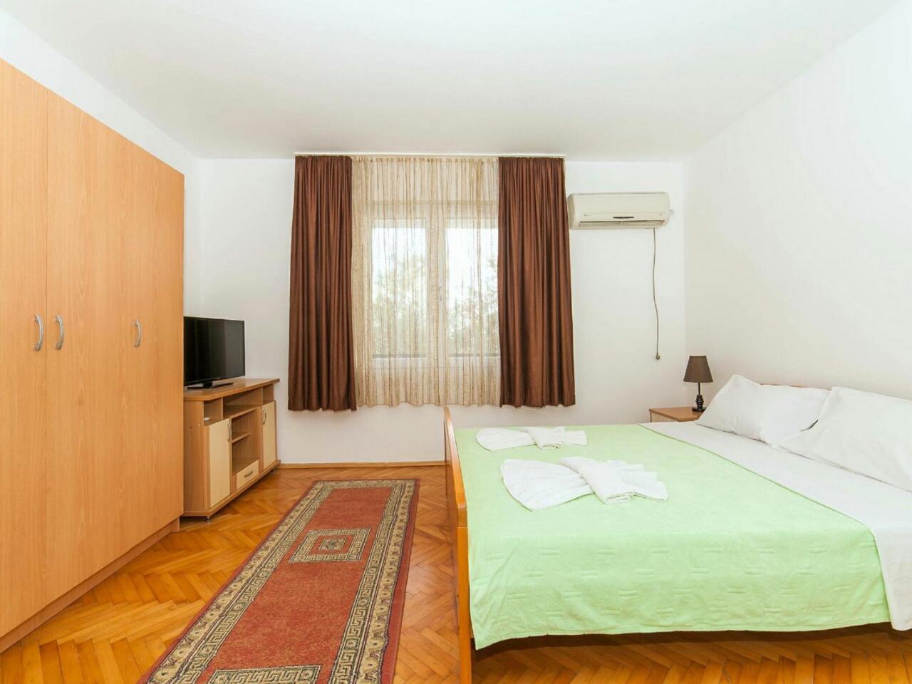 Hana Accommodation Sveti Stefan Exteriör bild