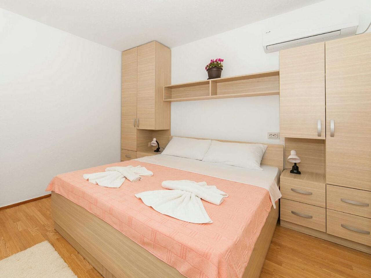 Hana Accommodation Sveti Stefan Exteriör bild